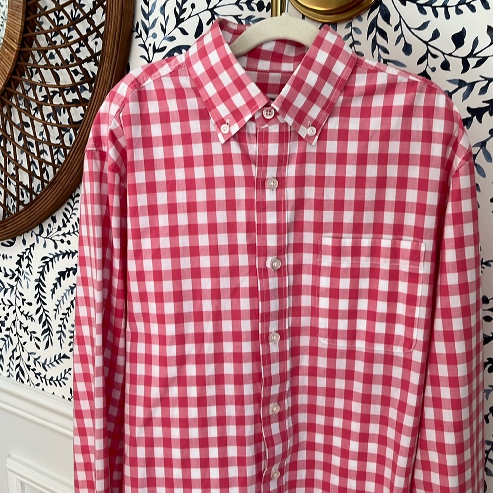 Johnnie-O Men’s Size Small Pink Plaid Button Up Shirt